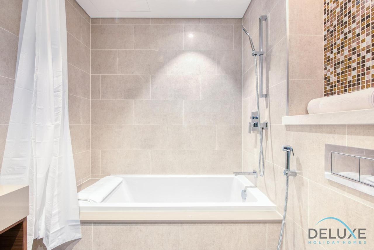 Notable 2Br At Sobha Hartland Greens Mbr City By Deluxe Holiday Homes Dubaj Exteriér fotografie