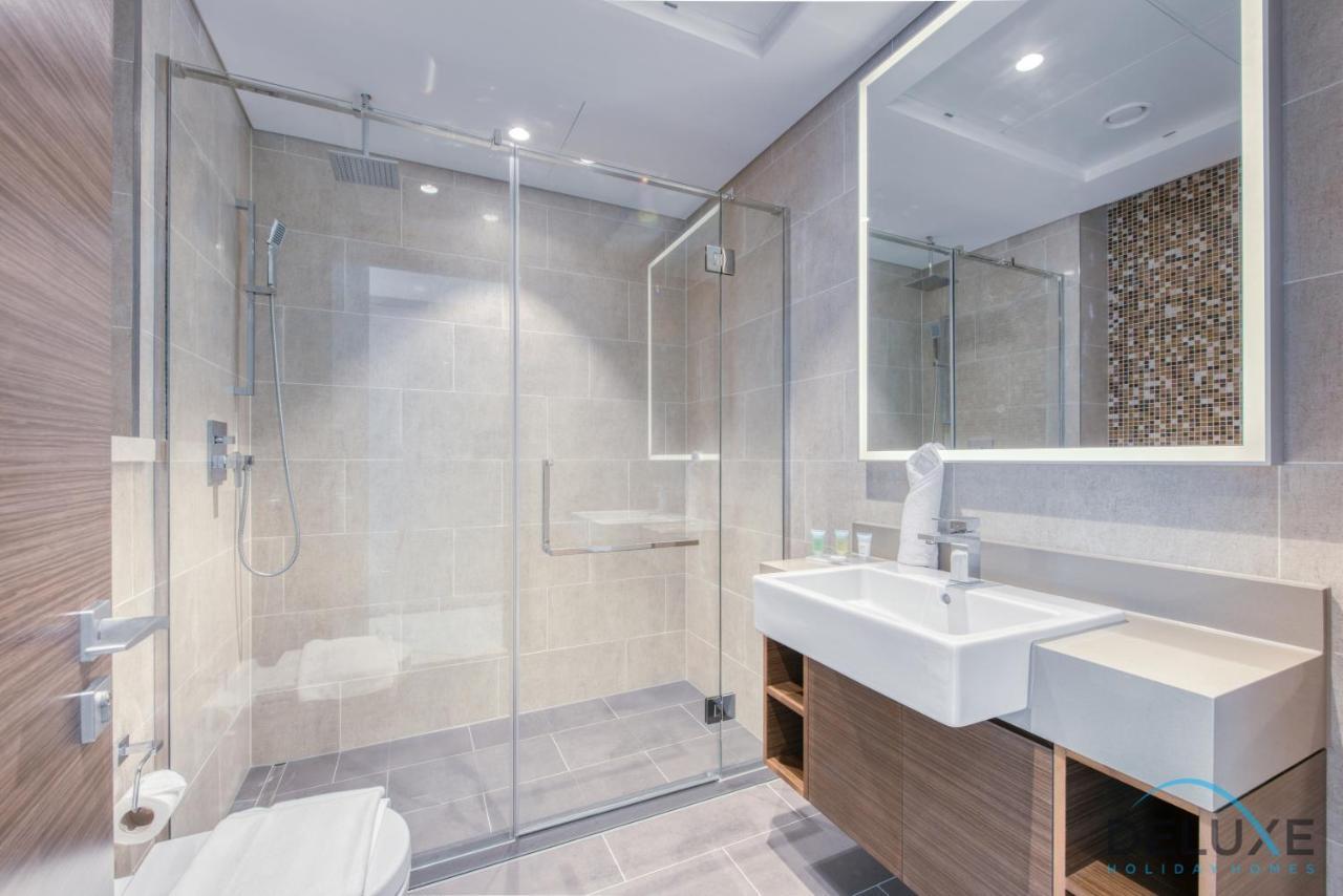 Notable 2Br At Sobha Hartland Greens Mbr City By Deluxe Holiday Homes Dubaj Exteriér fotografie